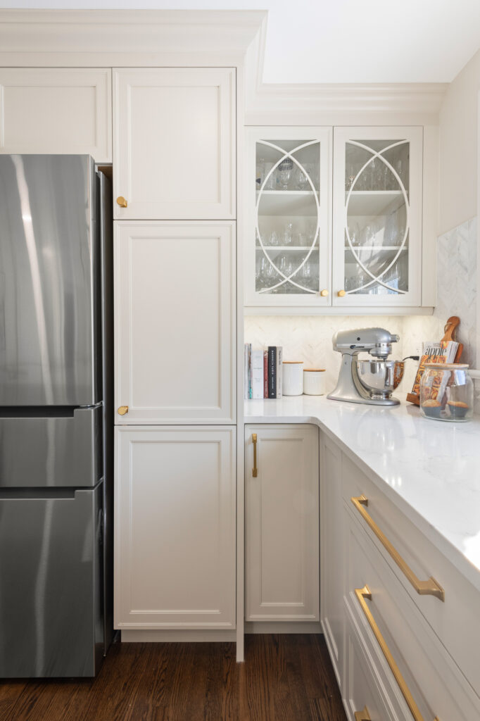 white custom kitchen cabinetry